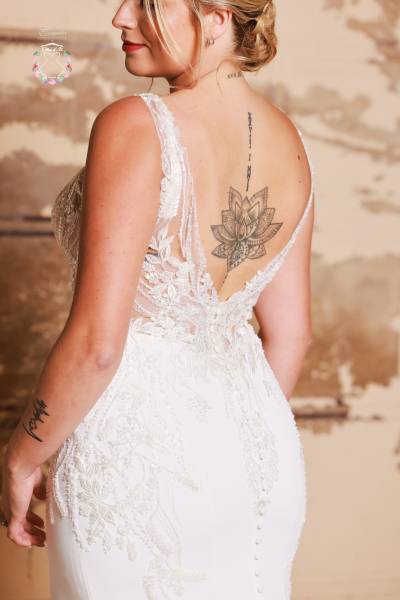 Robe de Mariée December décolleté dos - Boutique Céline d'Al à Bolbec 76210