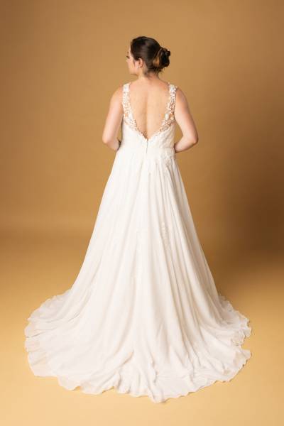 Robe de Mariée Gilda traine - Boutique Céline d'Al à Bolbec 76210