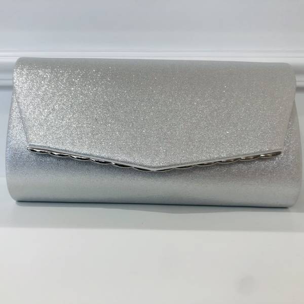 Pochette argentée de cérémonie - Boutique Céline d'Al à Bolbec 76210