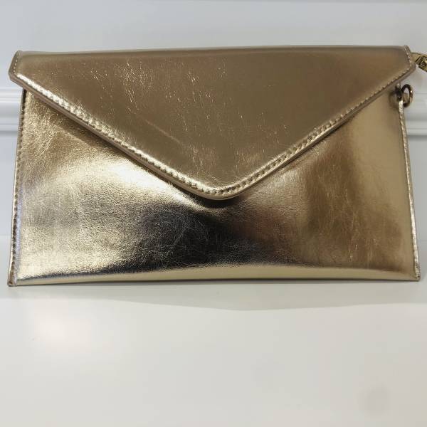 Pochette doré métallisée pour cérémonie - Boutique Céline d'Al à Bolbec 76210