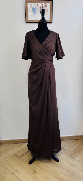 Robe Longue en satin marron à bouts de manches grande taille - Boutique Céline d'Al à Bolbec 76210