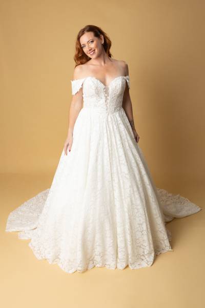 Robe de Mariée Ursula princesse dentelle - Boutique Céline d'Al à Bolbec 76210