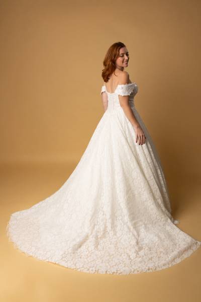 Robe de Mariée Ursula traîne - Boutique Céline d'Al à Bolbec 76210